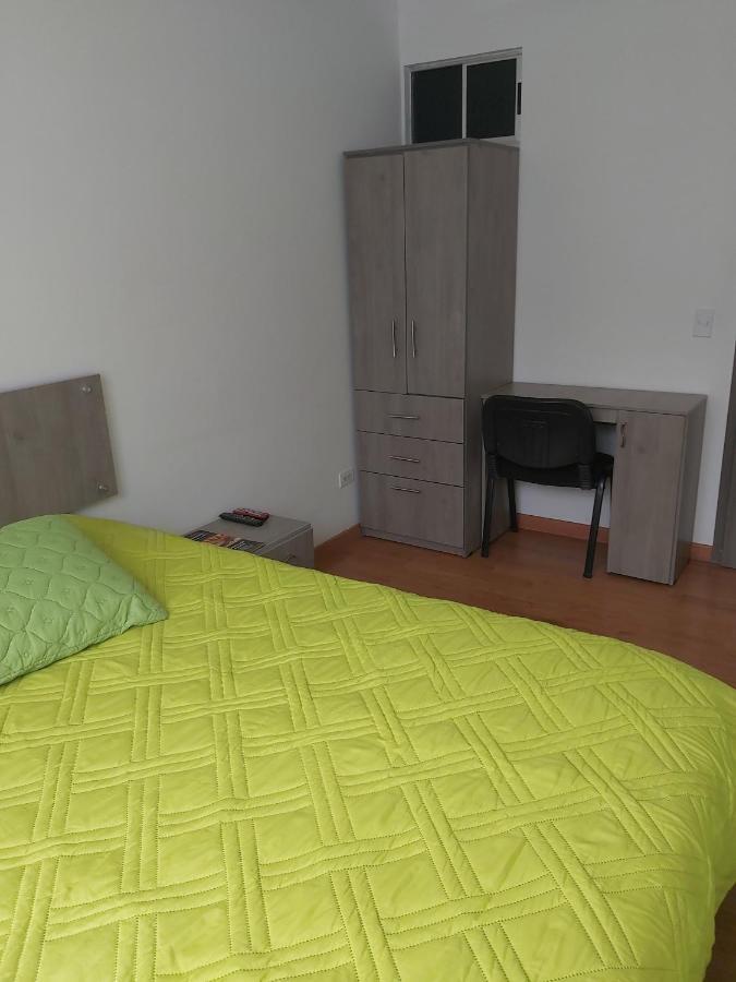 Hospedaje Sary House Bogotá Esterno foto