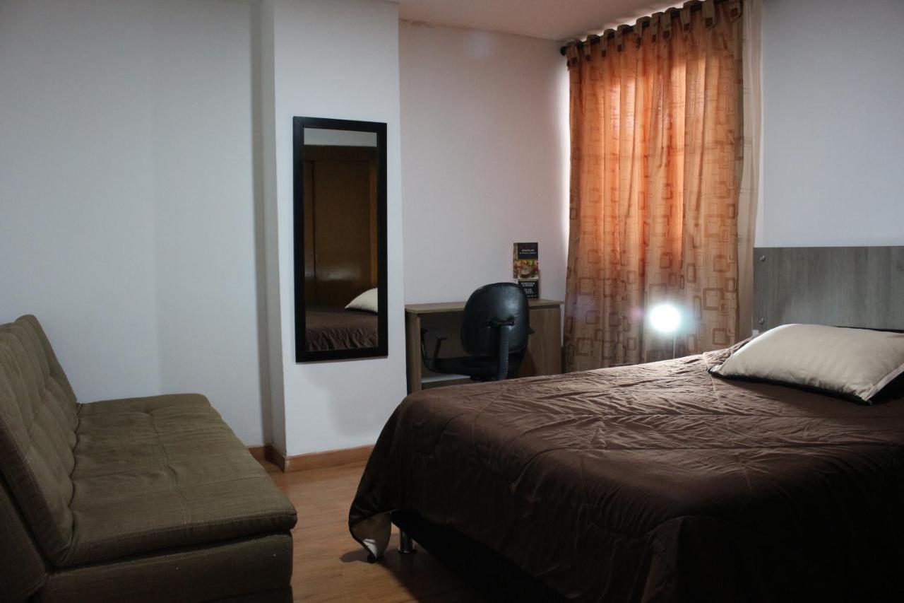 Hospedaje Sary House Bogotá Esterno foto