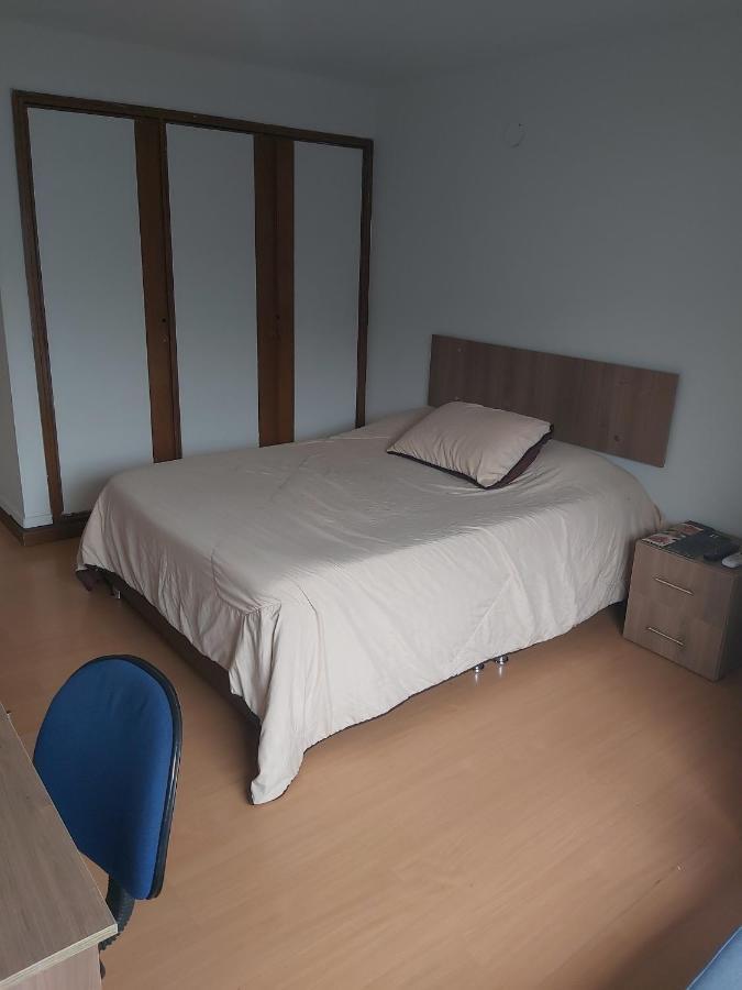 Hospedaje Sary House Bogotá Esterno foto