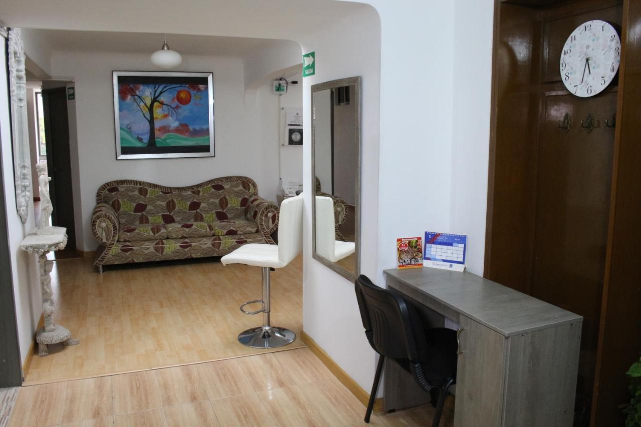 Hospedaje Sary House Bogotá Esterno foto