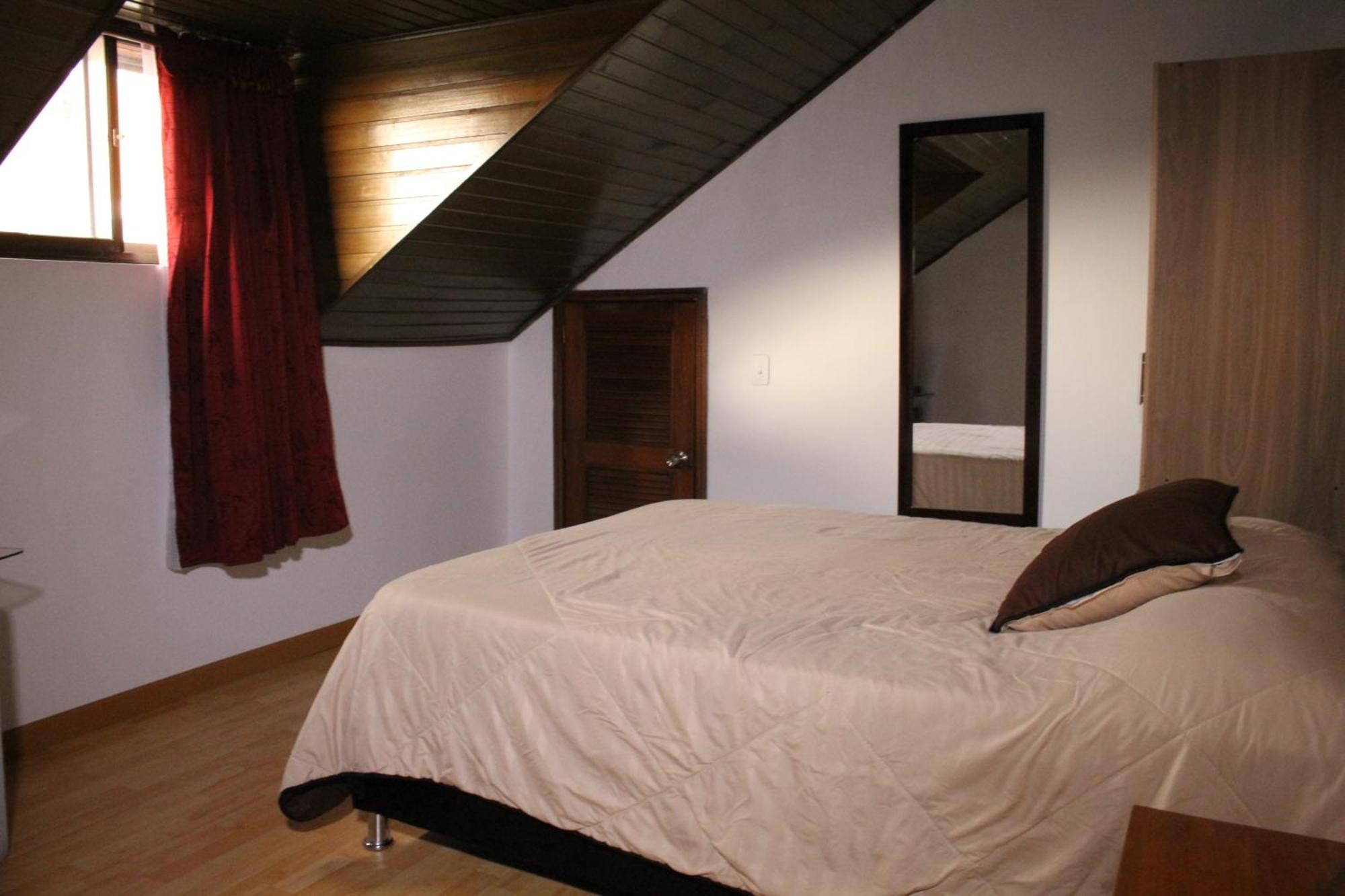 Hospedaje Sary House Bogotá Esterno foto